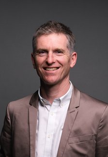 Portraitbild von Leonhard Ganzer