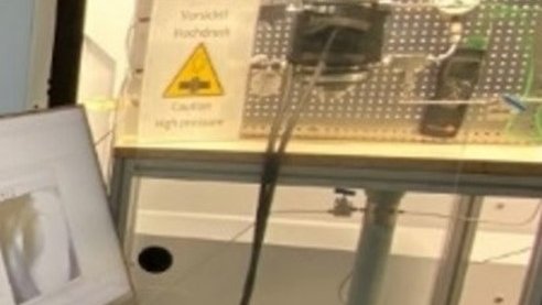 High-pressure flow cell